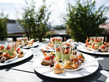 How to Plan Your Summer Party Catering on a Budget?