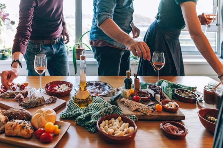 Bite-Sized Bliss: The Rise of Mini Appetizers and Gourmet Finger Foods