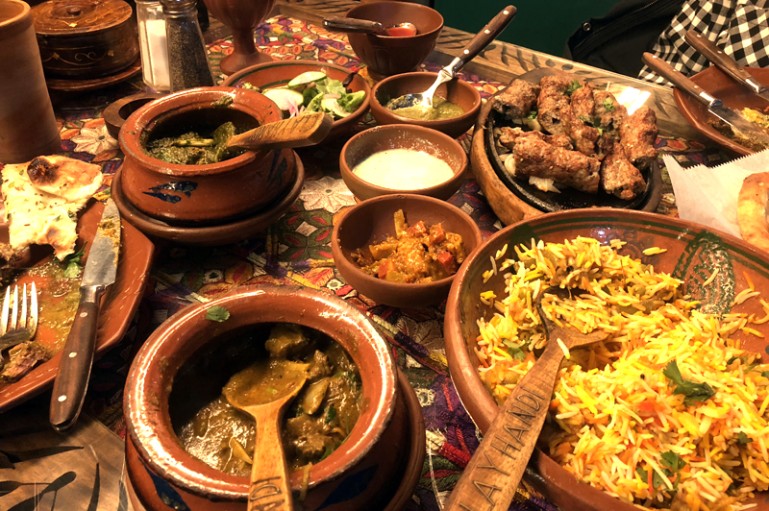 Mitti Ki Khushboo & Mitti Ke Handis: Rustic Catering Ideas That Wow the Crowd