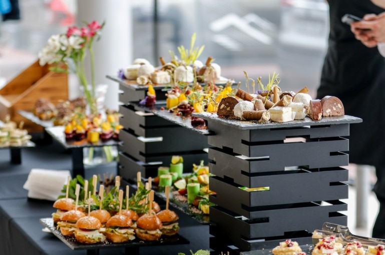 Office Parties in May: Light, Quick & No-Food-Coma Menus